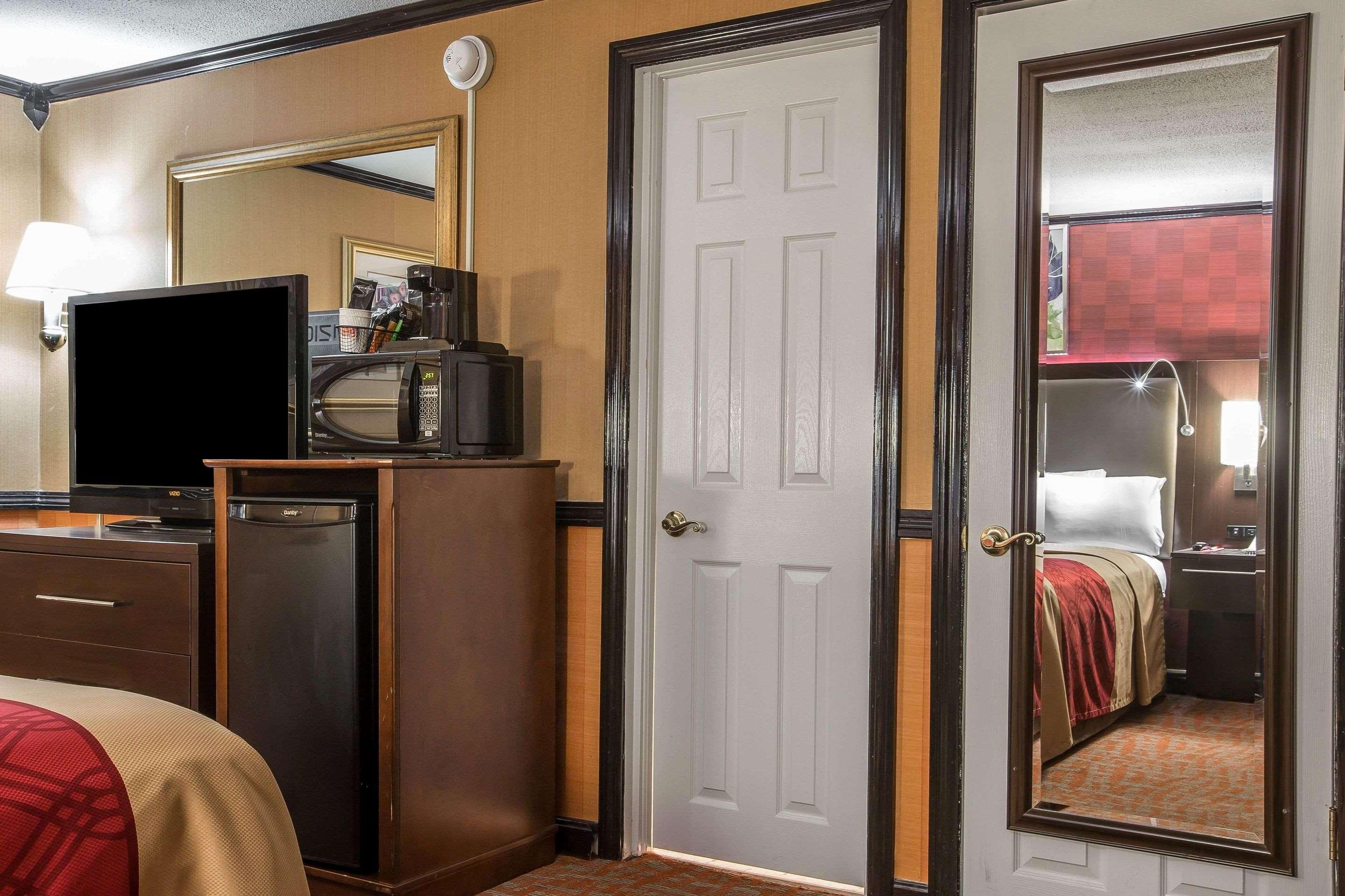 Econo Lodge Montpelier I-89 Bagian luar foto