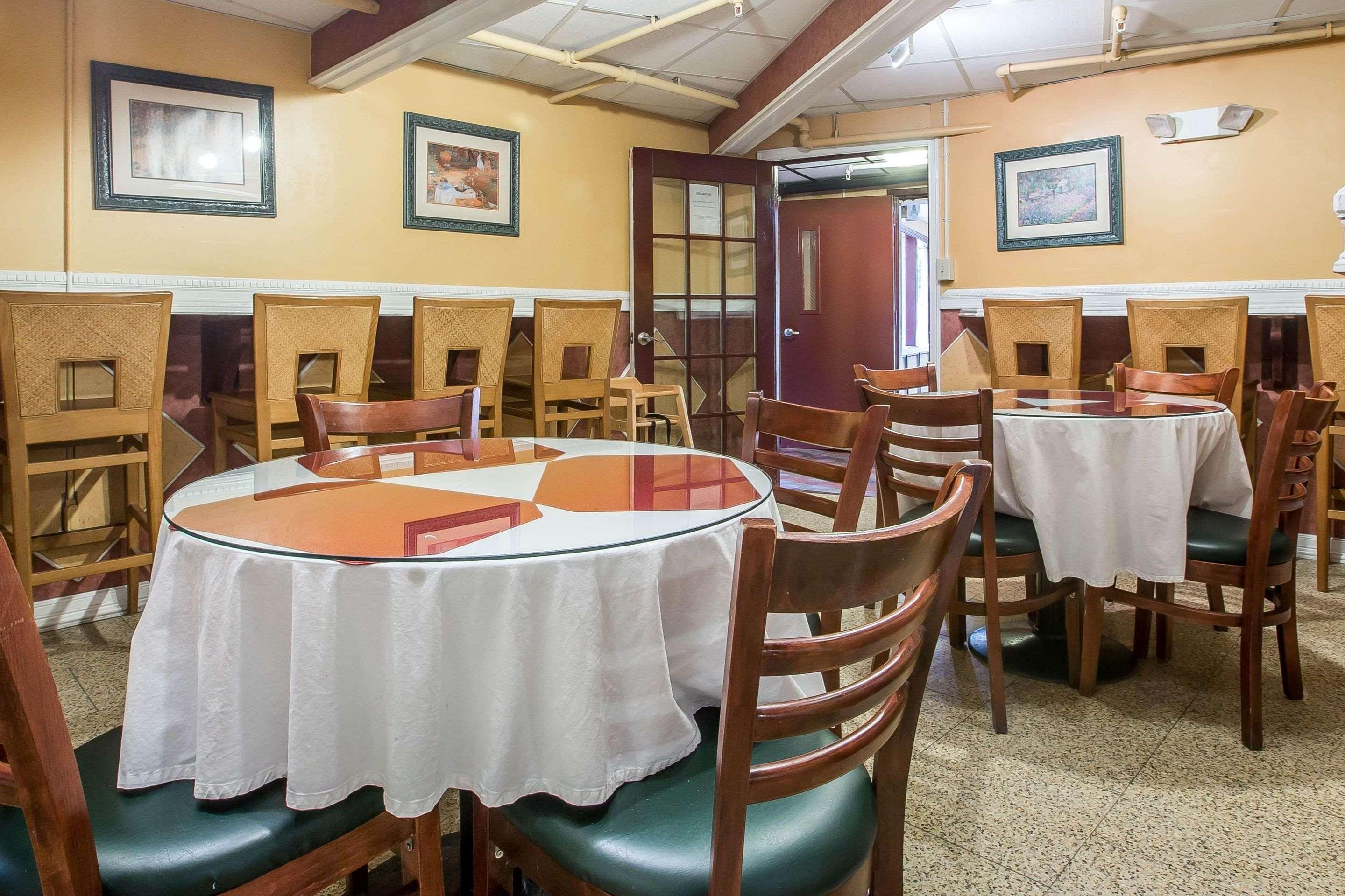 Econo Lodge Montpelier I-89 Bagian luar foto