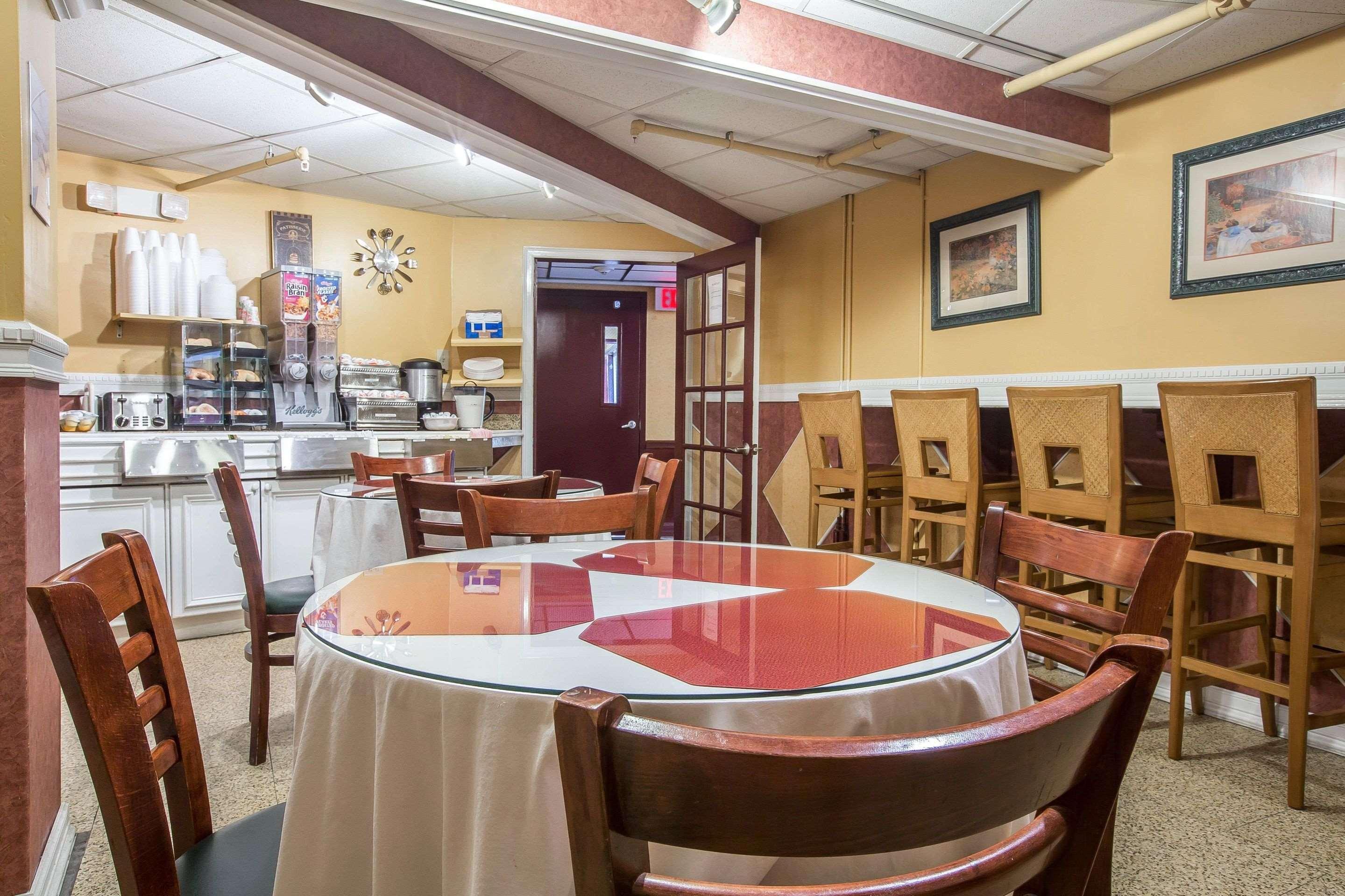 Econo Lodge Montpelier I-89 Bagian luar foto